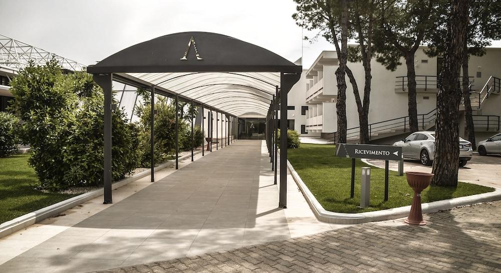קונברסאנו D'Aragona Lifestyle Hotel מראה חיצוני תמונה