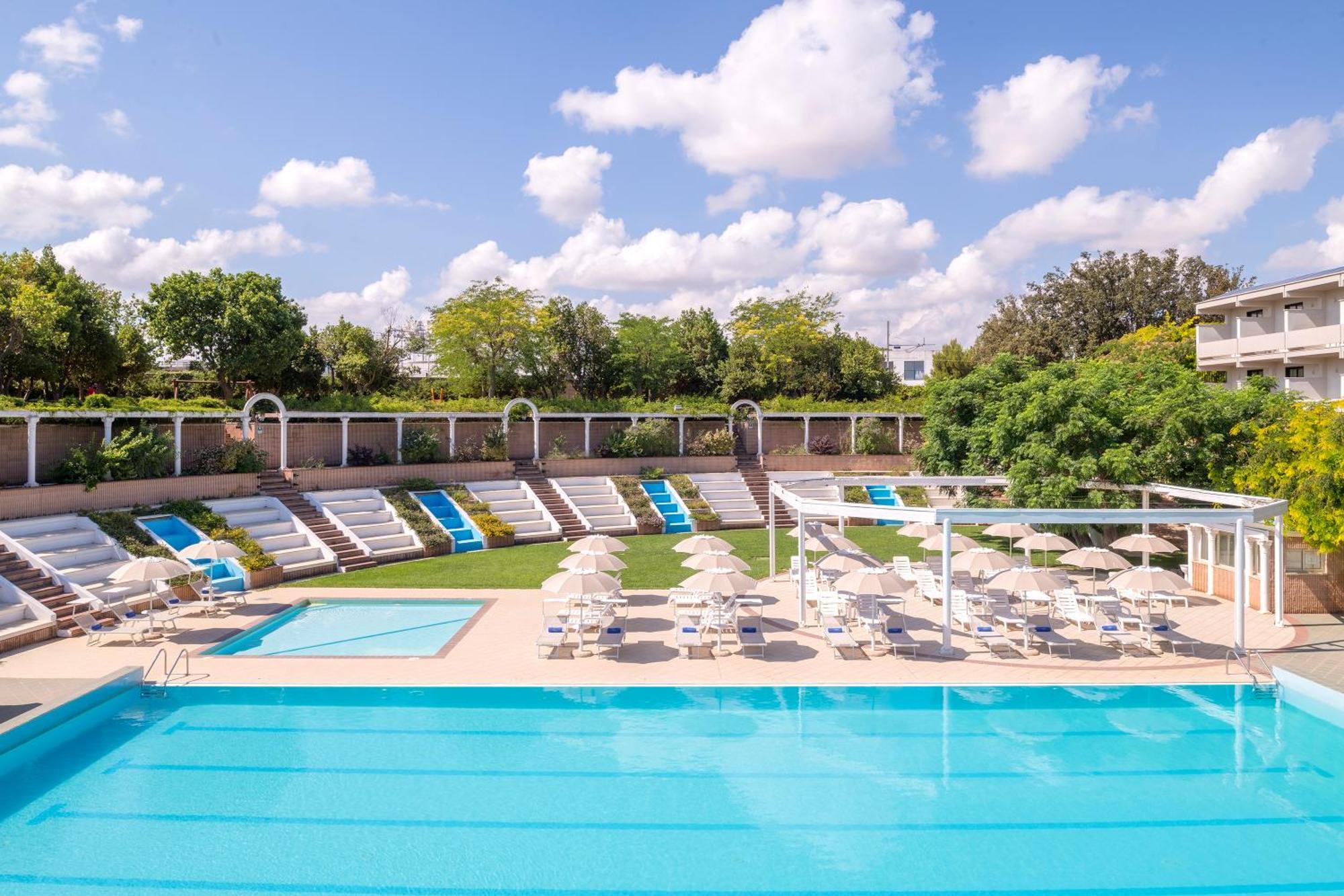 קונברסאנו D'Aragona Lifestyle Hotel מראה חיצוני תמונה