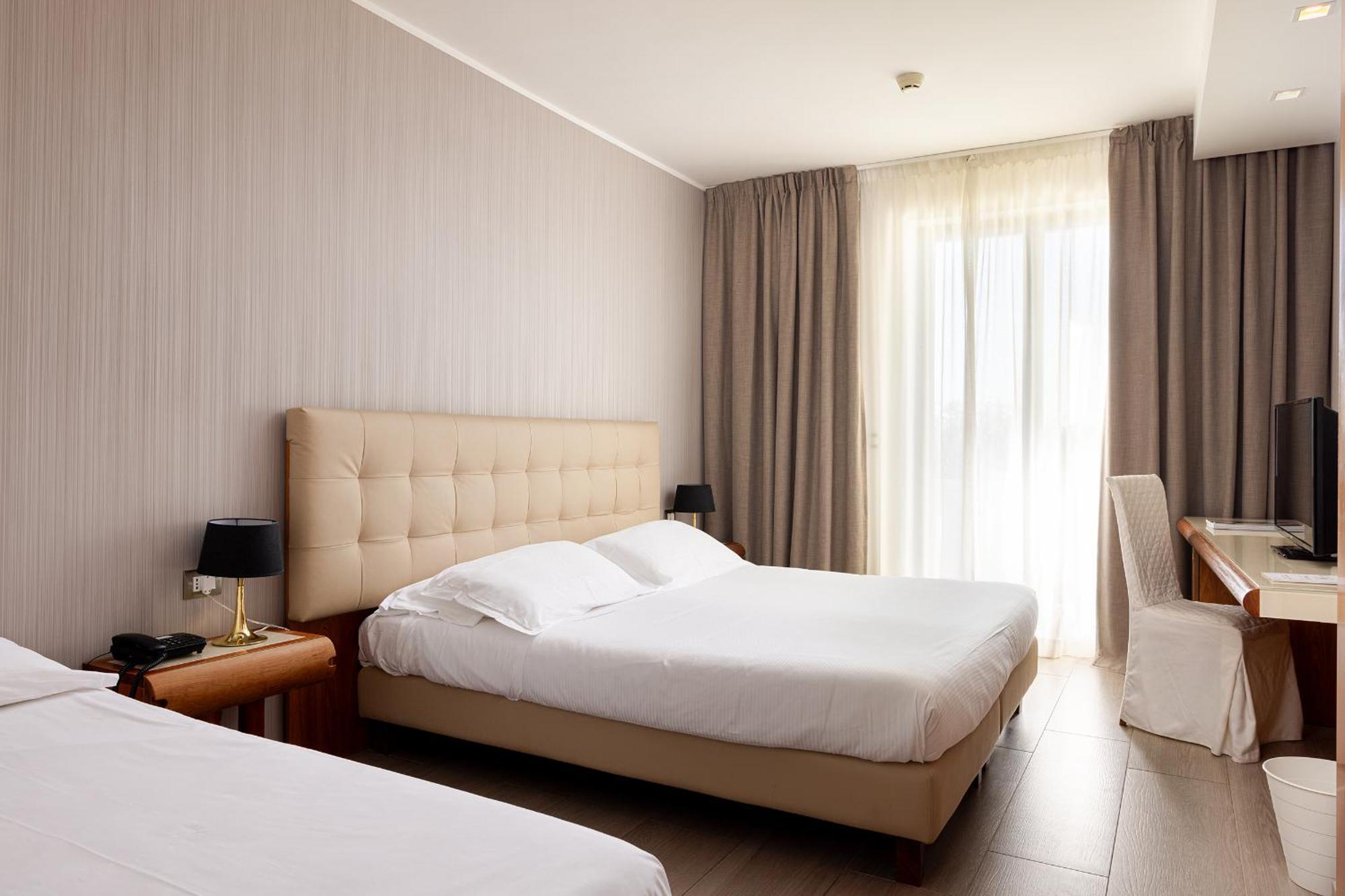 קונברסאנו D'Aragona Lifestyle Hotel מראה חיצוני תמונה