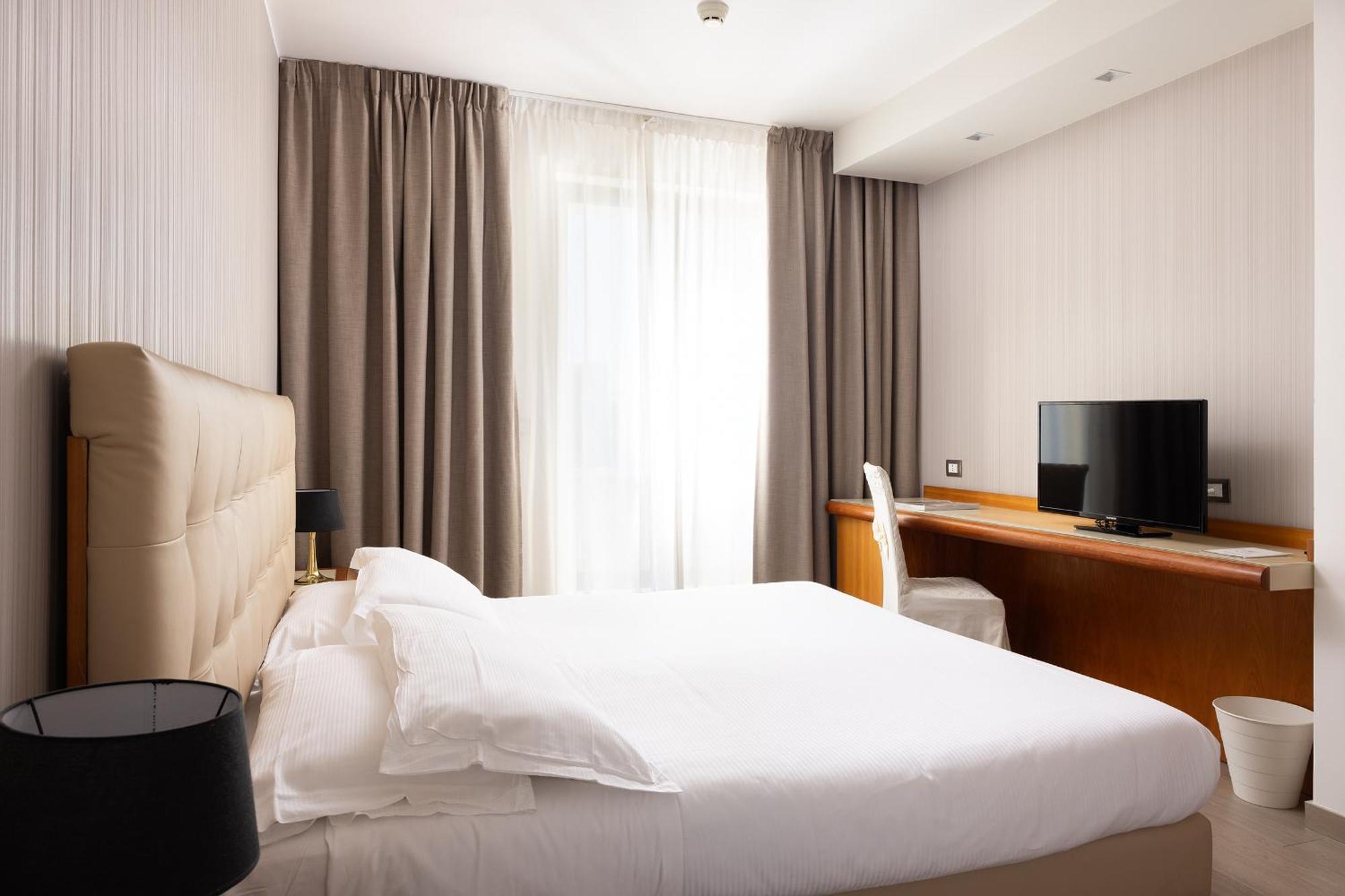 קונברסאנו D'Aragona Lifestyle Hotel מראה חיצוני תמונה