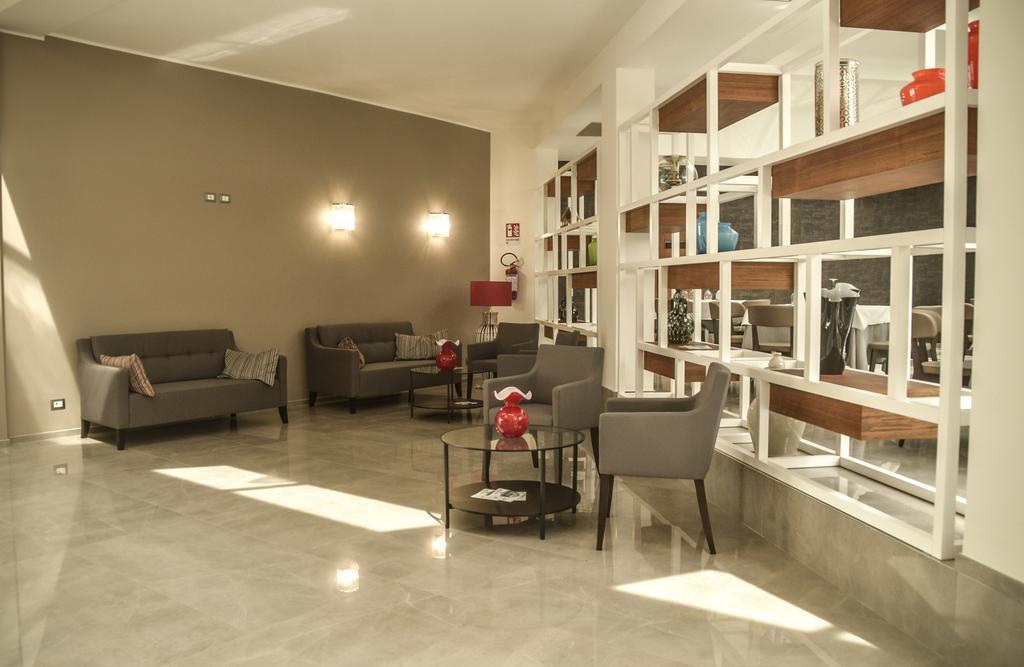 קונברסאנו D'Aragona Lifestyle Hotel מראה חיצוני תמונה