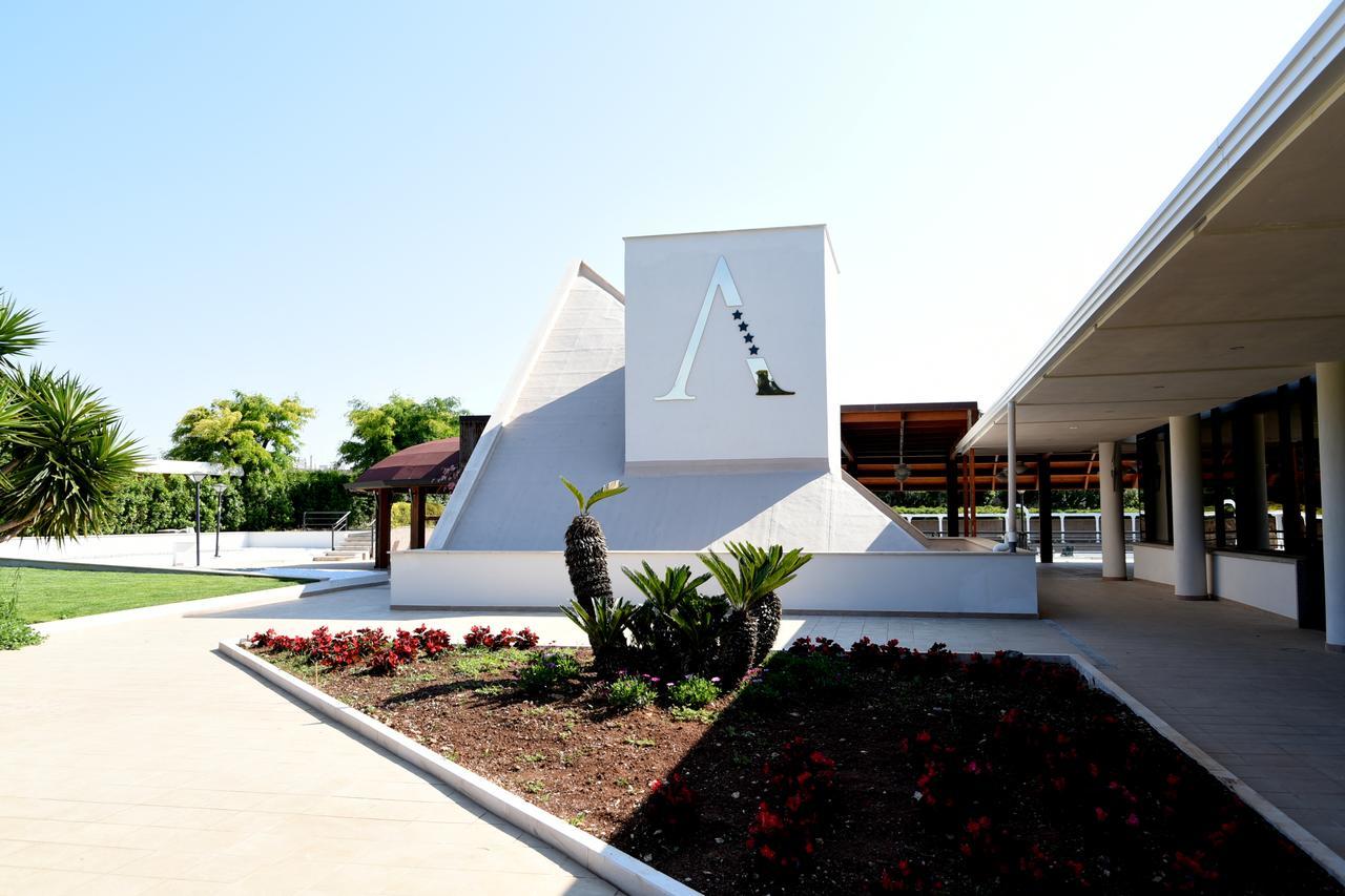 קונברסאנו D'Aragona Lifestyle Hotel מראה חיצוני תמונה